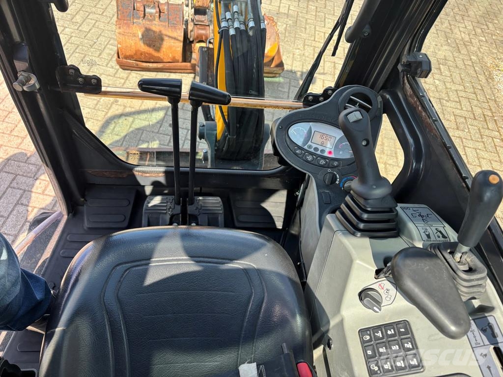 Bobcat E26 EM mini excavator, 2017 year, 3x buckets!! Mini excavators < 7t (Mini diggers)
