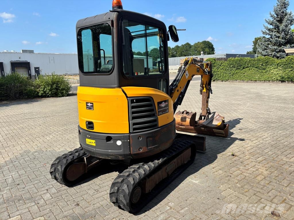 Bobcat E26 EM mini excavator, 2017 year, 3x buckets!! Mini excavators < 7t (Mini diggers)
