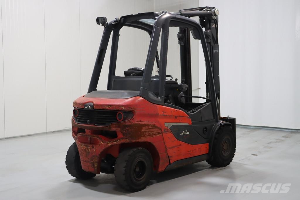Linde H30D-01 شاحنات الديزل