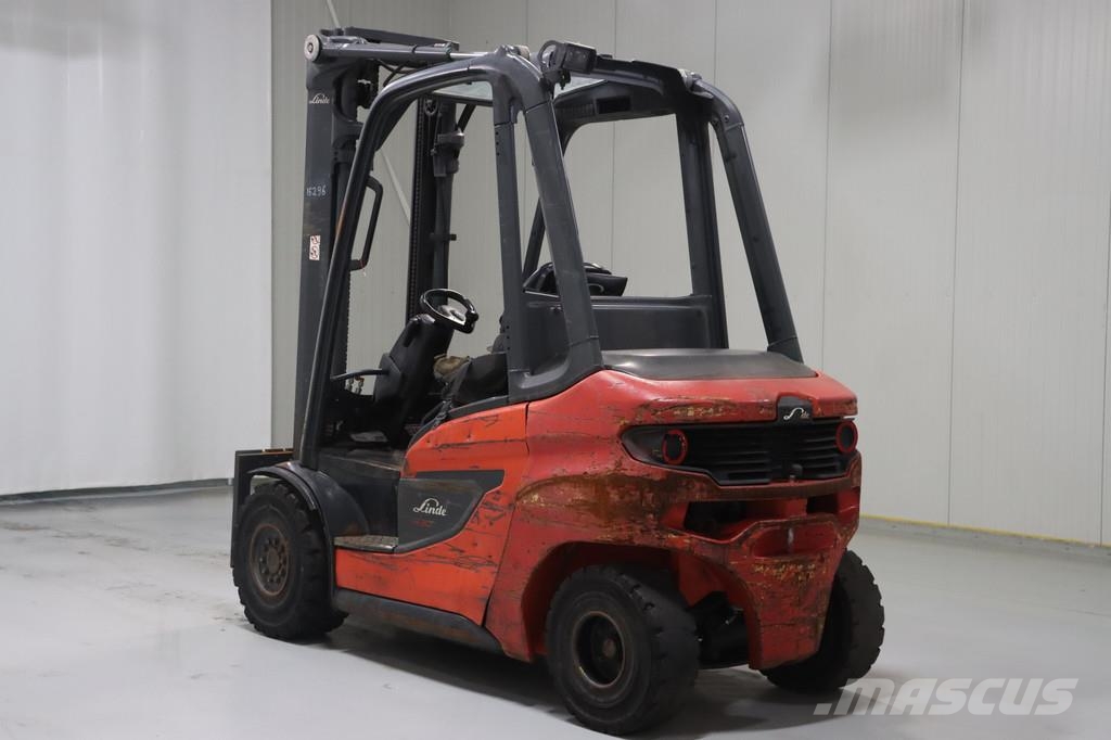 Linde H30D-01 شاحنات الديزل