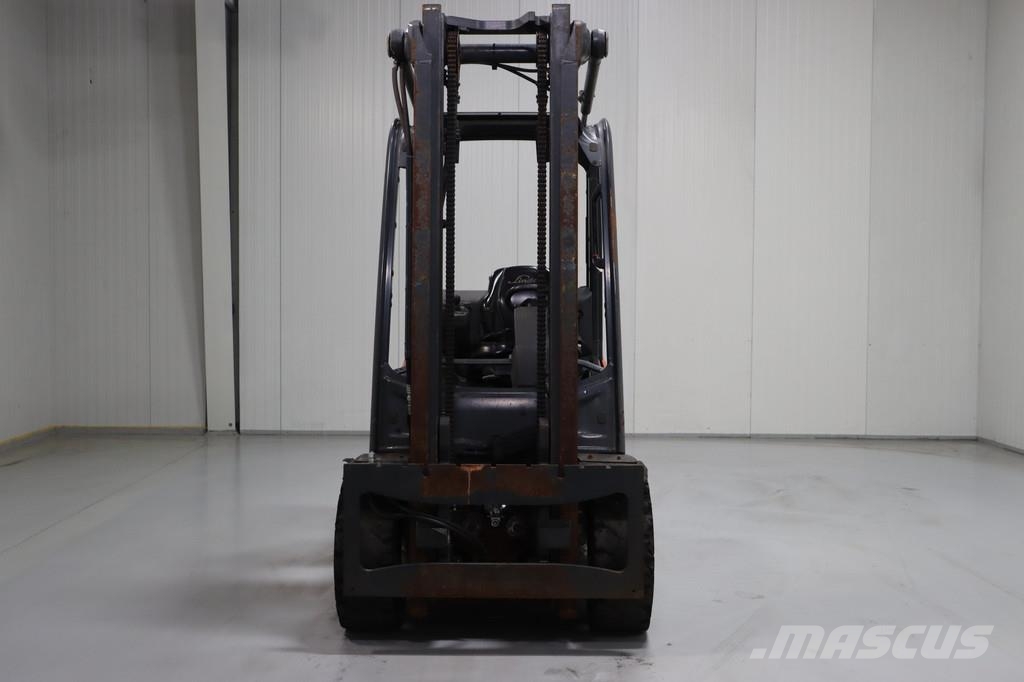 Linde H30D-01 شاحنات الديزل