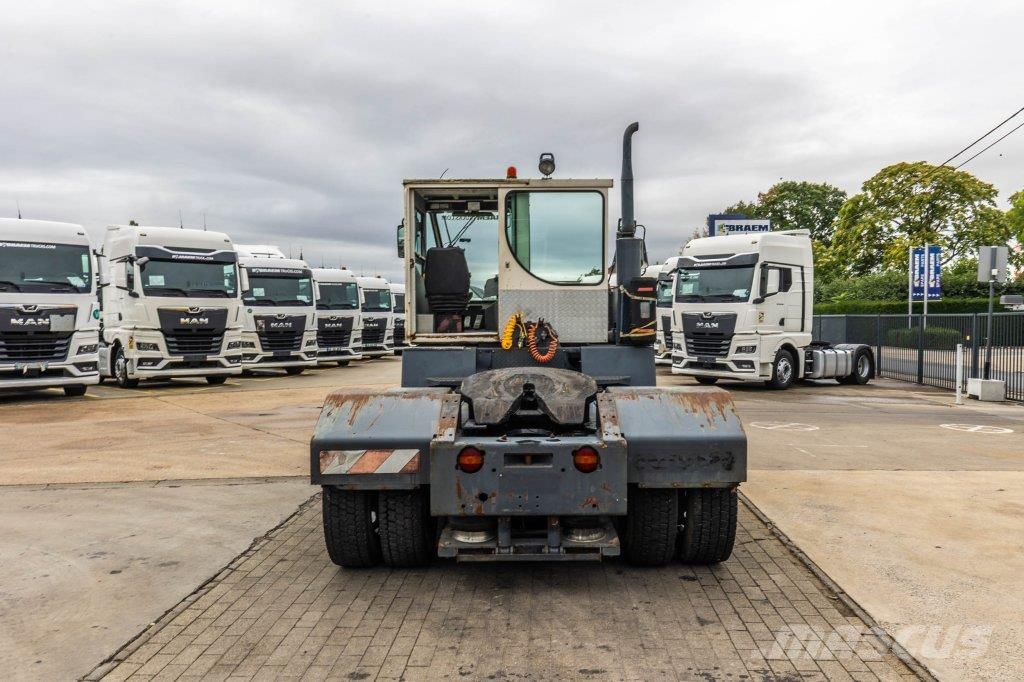 MOL YT200- 10.307 H-TERMINAL Vlačilci
