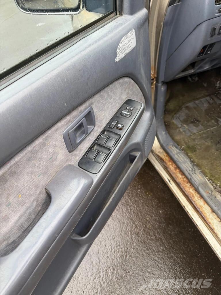Toyota Hilux 2.4TD 4x4 Steel Suspension Pick Up Manual Ge Carros