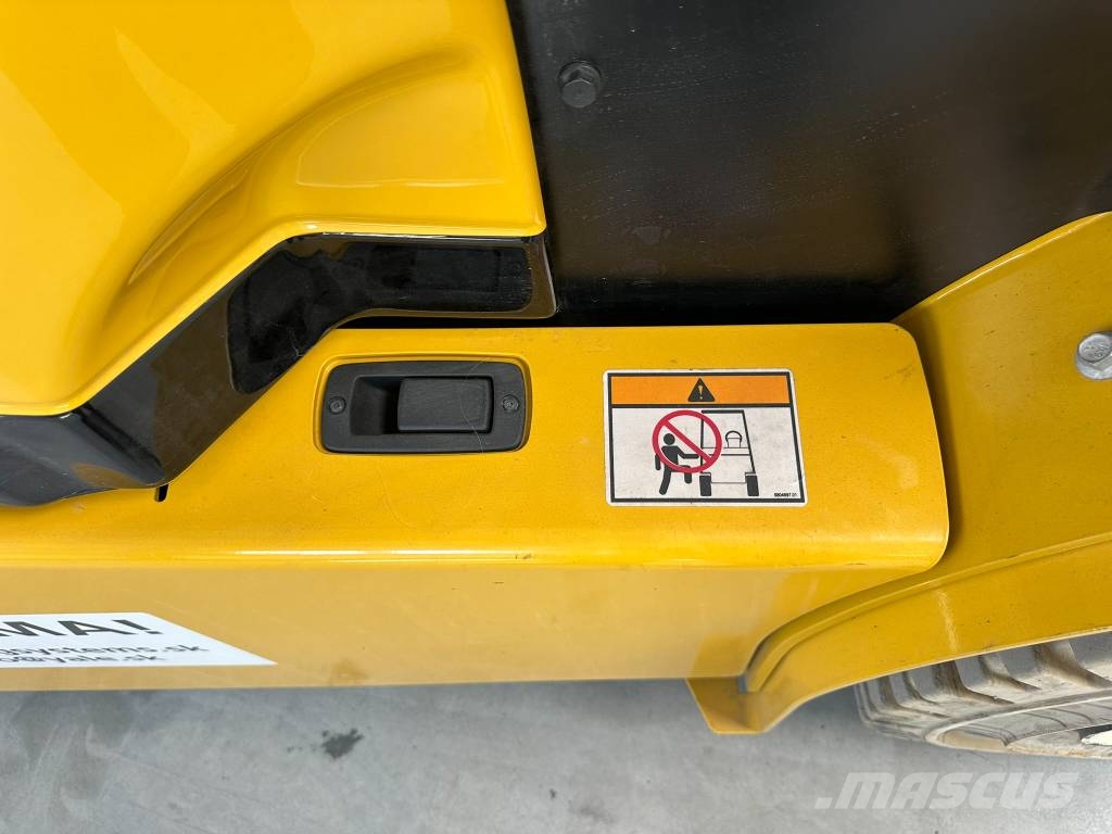 Yale ERP50VME2570 شاحنات ذات رافعات شوكية تعمل بالكهرباء