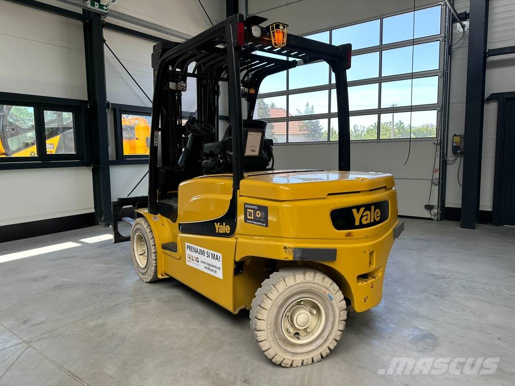 Yale ERP50VME2570 شاحنات ذات رافعات شوكية تعمل بالكهرباء