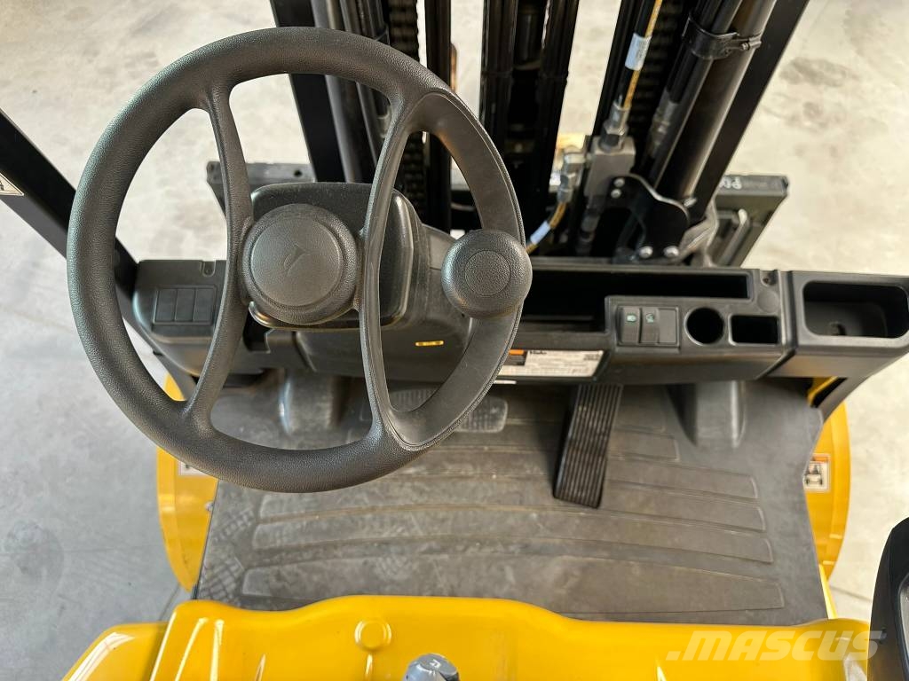 Yale ERP50VME2570 شاحنات ذات رافعات شوكية تعمل بالكهرباء