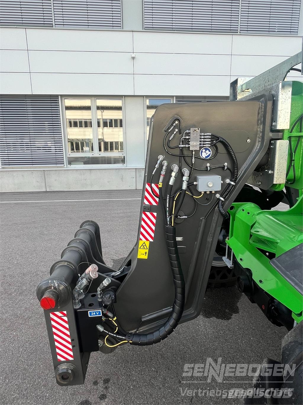Sennebogen 355 M مناولات متداخلة