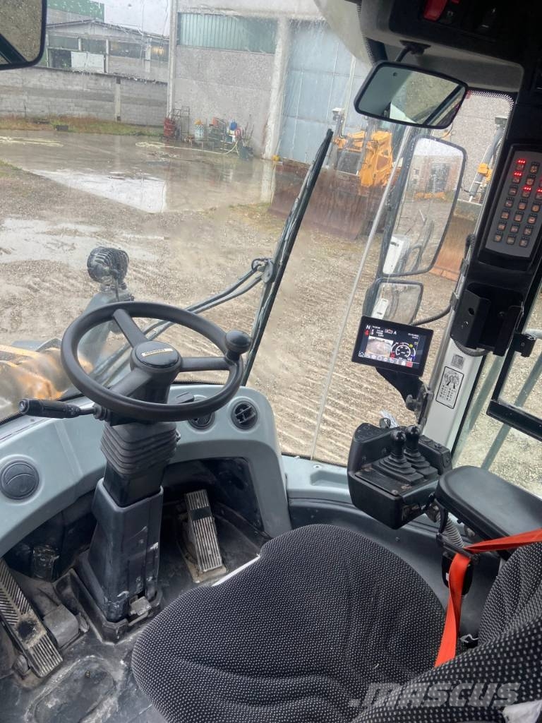 Liebherr L 550 XPower Pyöräkuormaajat