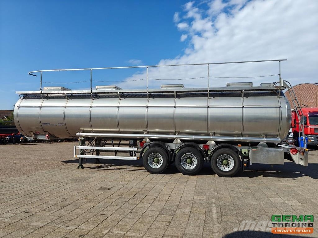 Parcisa C8122 Insulated Stainless Steel Tank 35,50 罐體半拖車