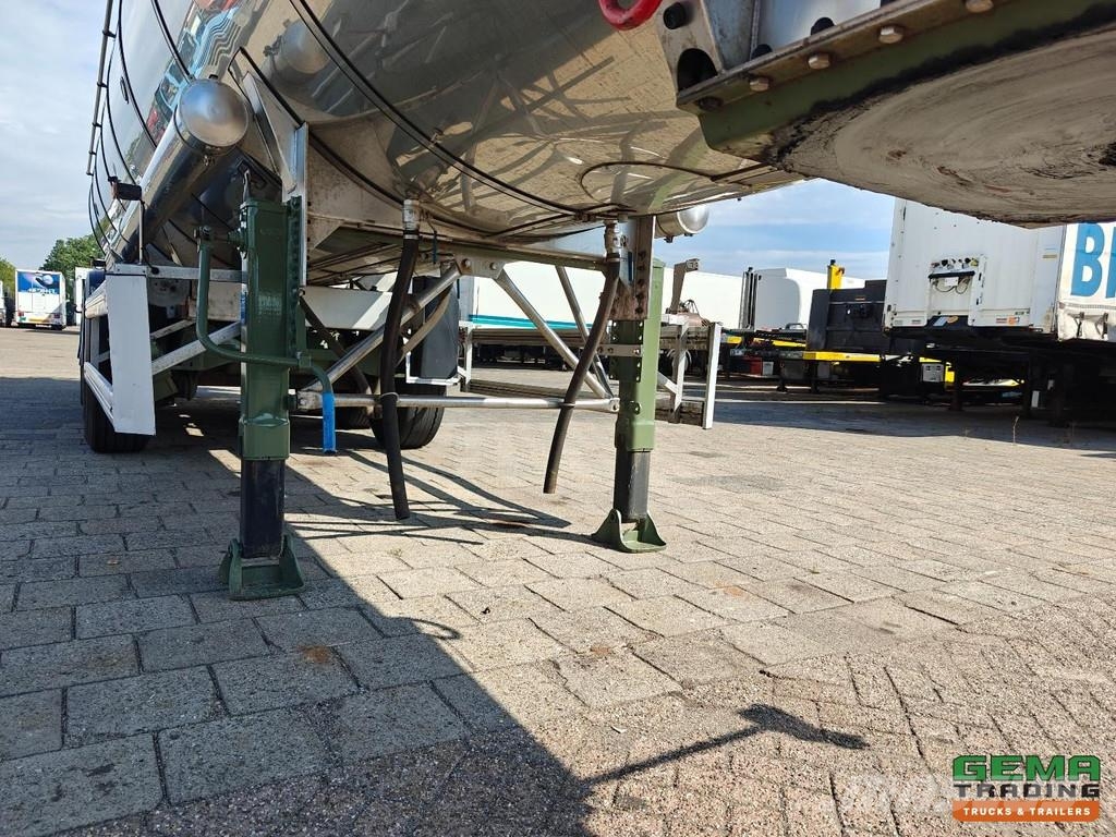 Parcisa C8122 Insulated Stainless Steel Tank 35,50 罐體半拖車