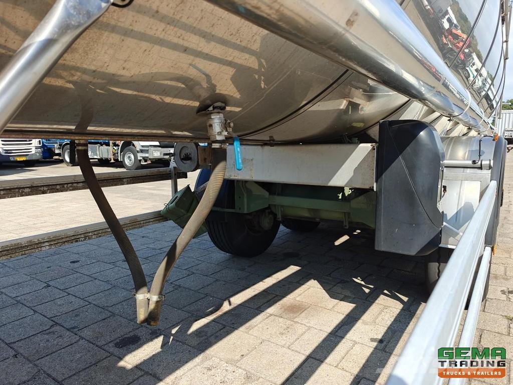 Parcisa C8122 Insulated Stainless Steel Tank 35,50 罐體半拖車