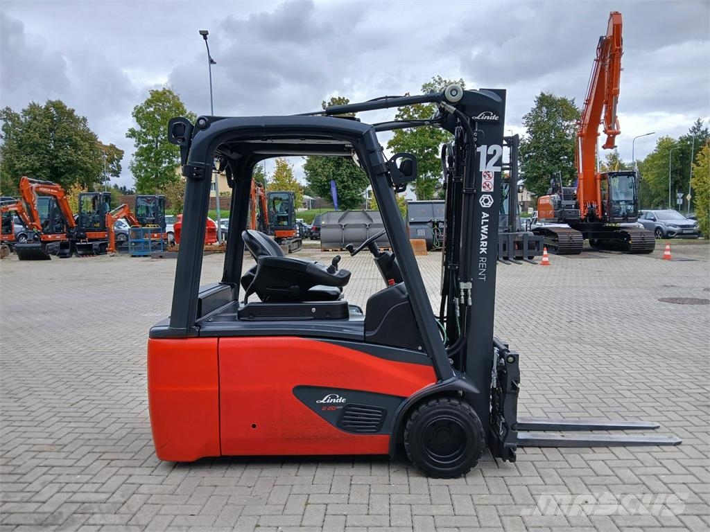 Linde E20L شاحنات ذات رافعات شوكية تعمل بالكهرباء
