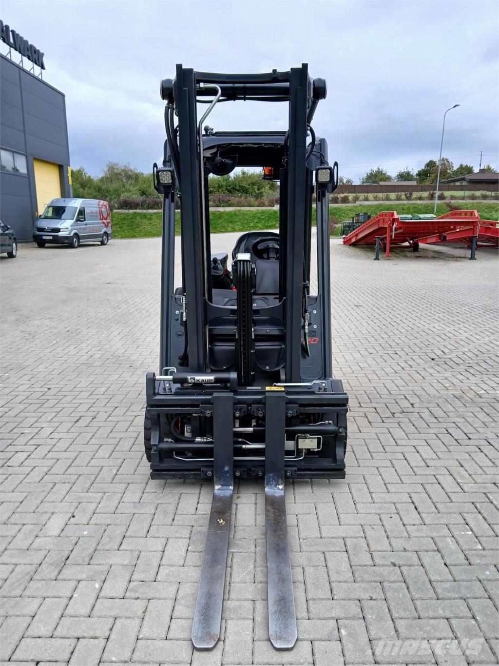 Linde E20L شاحنات ذات رافعات شوكية تعمل بالكهرباء
