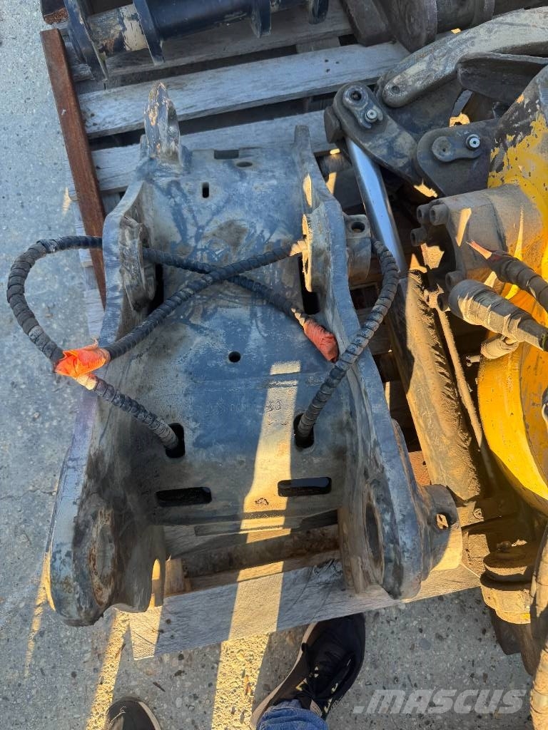 Volvo EV0160 Wheeled excavators