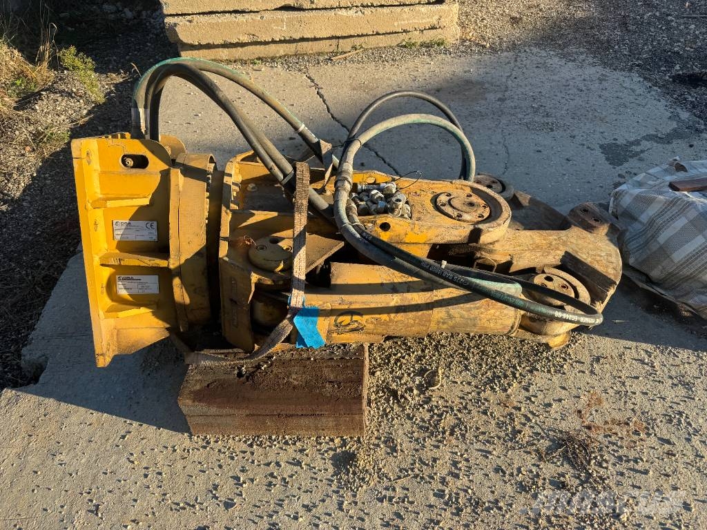 Volvo EV0160 Wheeled excavators