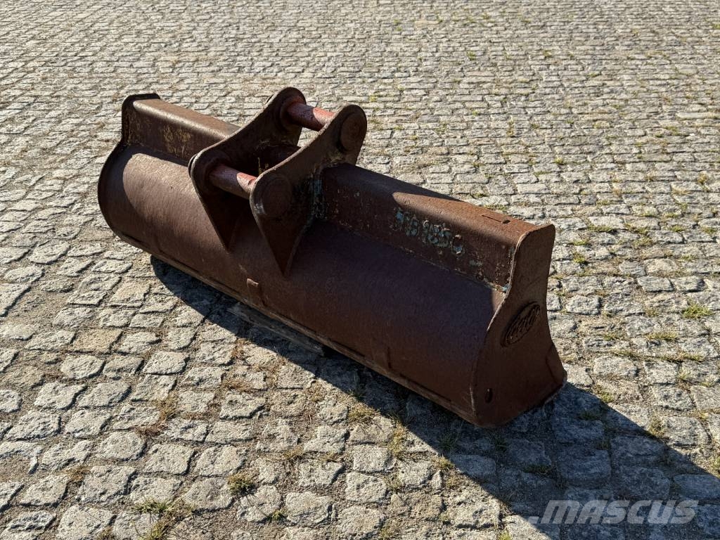 Balde limpeza 1570 mm Ø50 バケット
