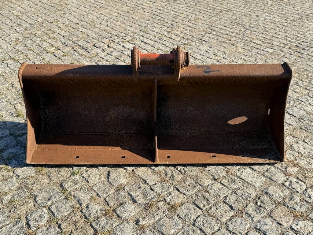 Balde limpeza 1570 mm Ø50 バケット