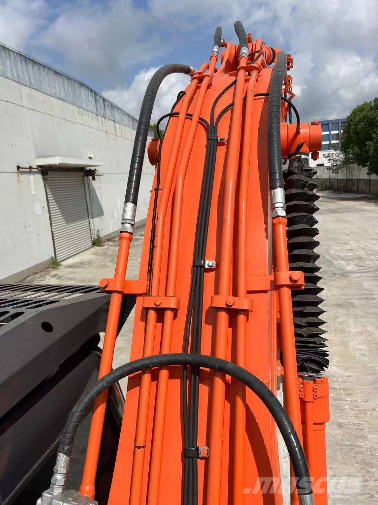 Hitachi ZX 200-3 G Εκσκαφείς με ερπύστριες