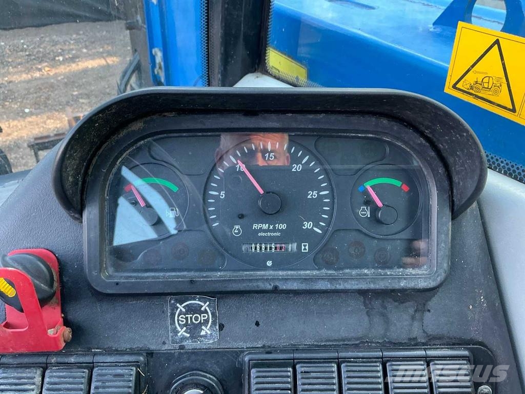 New Holland LM5060 . Verreikers