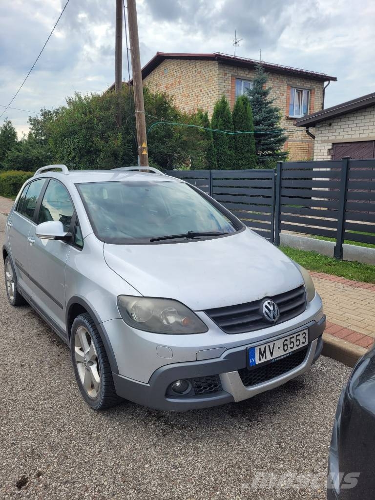 Volkswagen Golf Pluss Cross Samochody osobowe