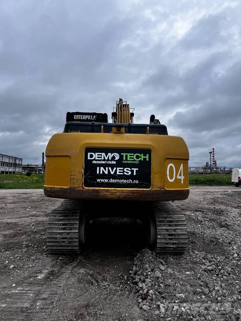 CAT 323 D SA Pásová rýpadla