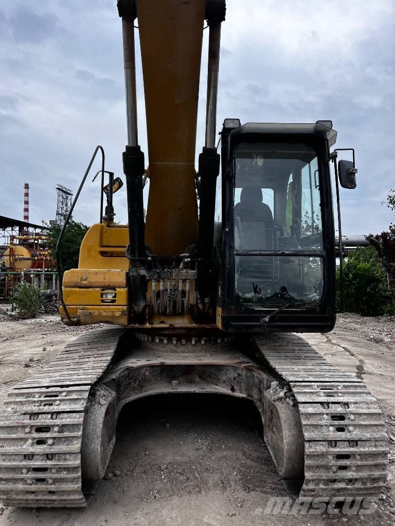 CAT 323 D SA Pásová rýpadla