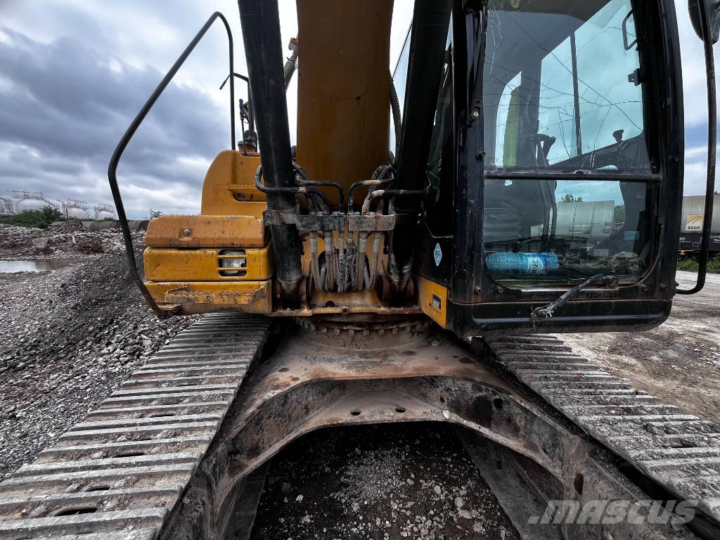CAT 323 D SA Pásová rýpadla