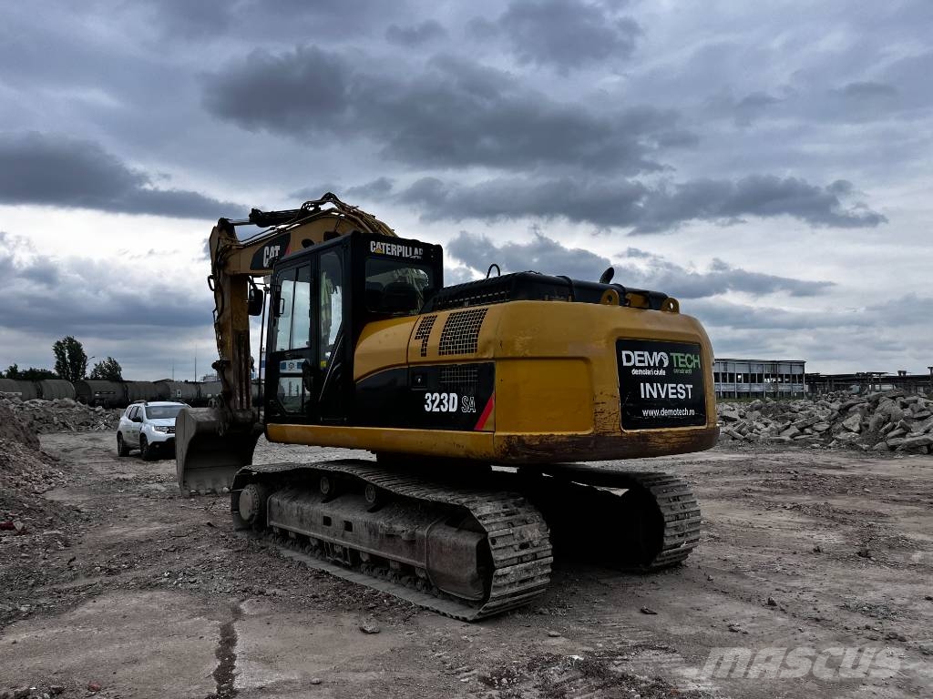 CAT 323 D SA Pásová rýpadla