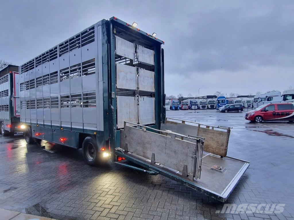 DAF XF 440 SuperSpaceCab 6x2*4 - Cuppers 1-2-3 deck Li Kamioni za transport stoke