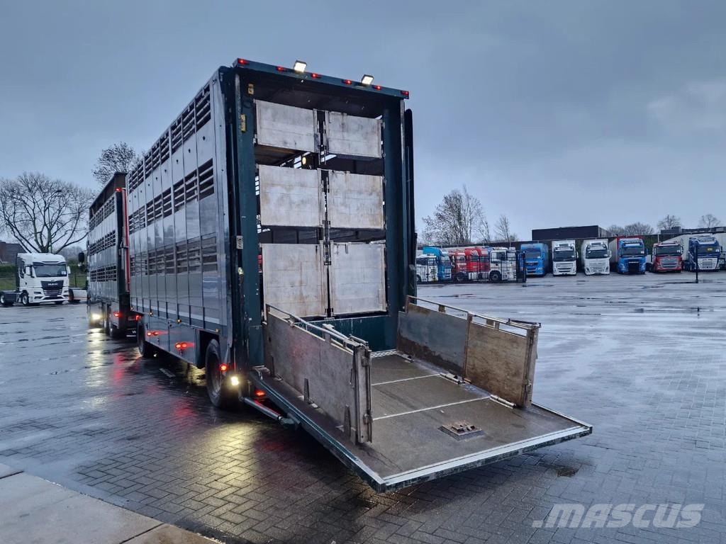 DAF XF 440 SuperSpaceCab 6x2*4 - Cuppers 1-2-3 deck Li Kamioni za transport stoke