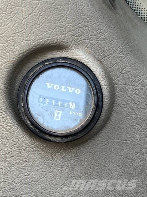 Volvo EC 220 DL Bageri guseničari