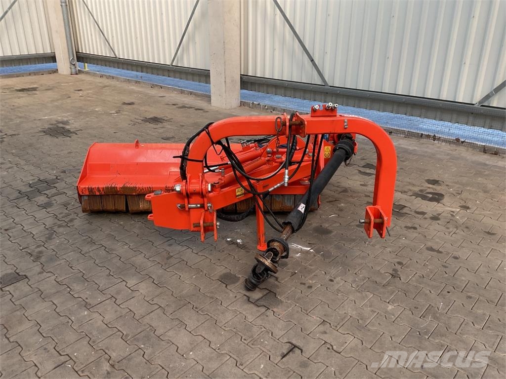 Tierre TCL 200 معدات أخرى لحصاد العلف