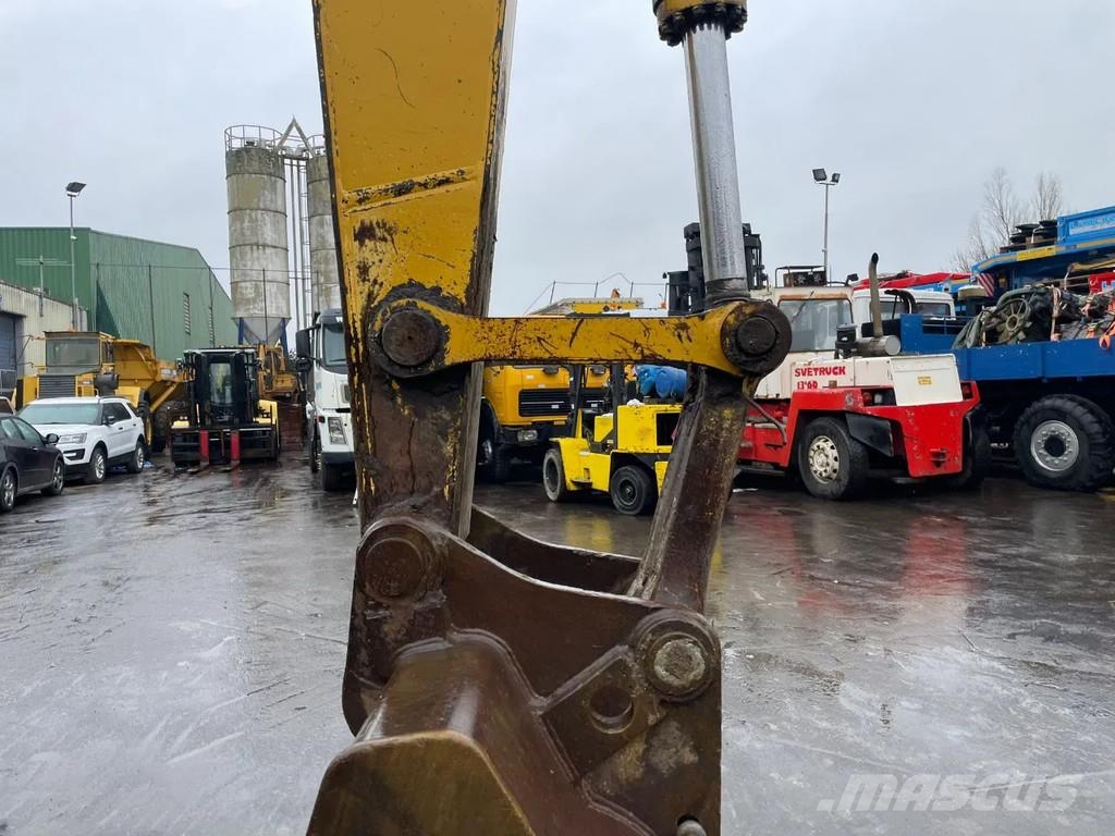 Komatsu PC210 LC-6K Track Excavator CE Bucket with Teeth G Εκσκαφείς με ερπύστριες