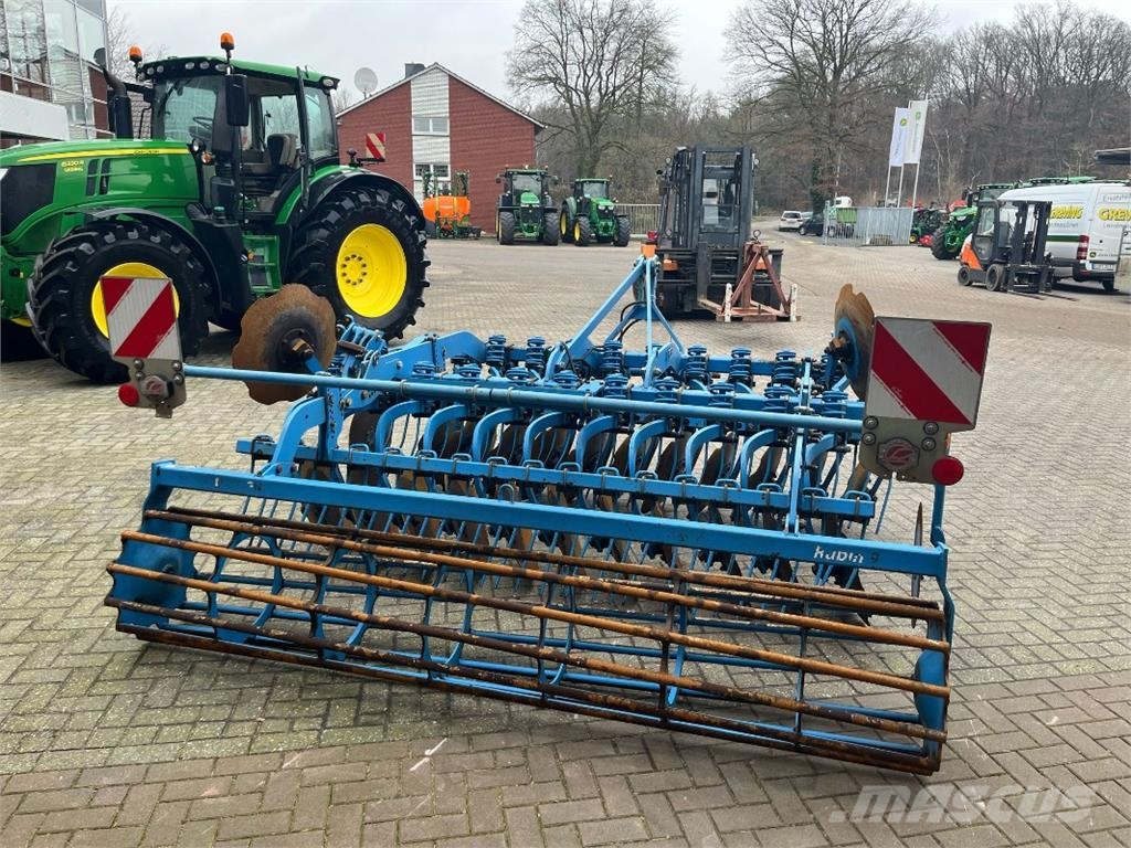 Lemken Rubin 9/300 زحافات ساحقة