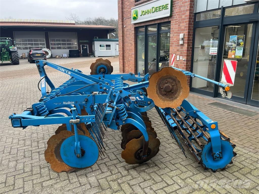 Lemken Rubin 9/300 زحافات ساحقة