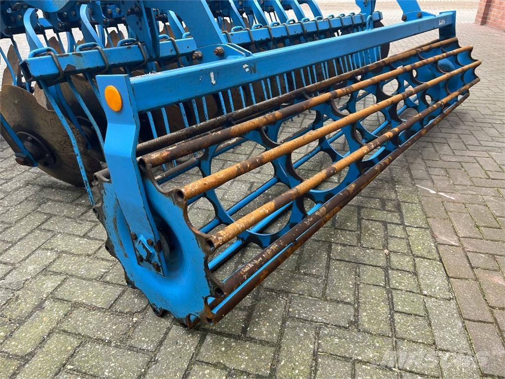 Lemken Rubin 9/300 زحافات ساحقة
