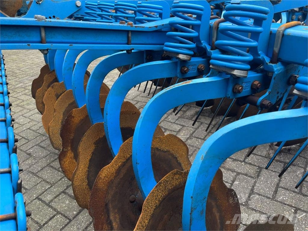 Lemken Rubin 9/300 زحافات ساحقة