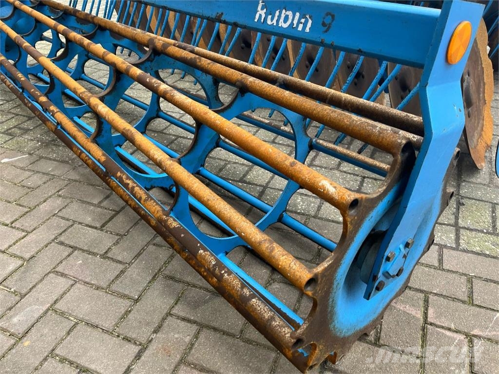 Lemken Rubin 9/300 زحافات ساحقة