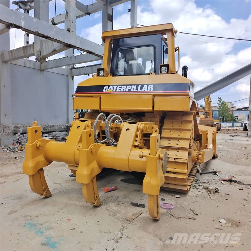 CAT D 8 R     Shanghai largest supplier بلدوزرات مجنزرة