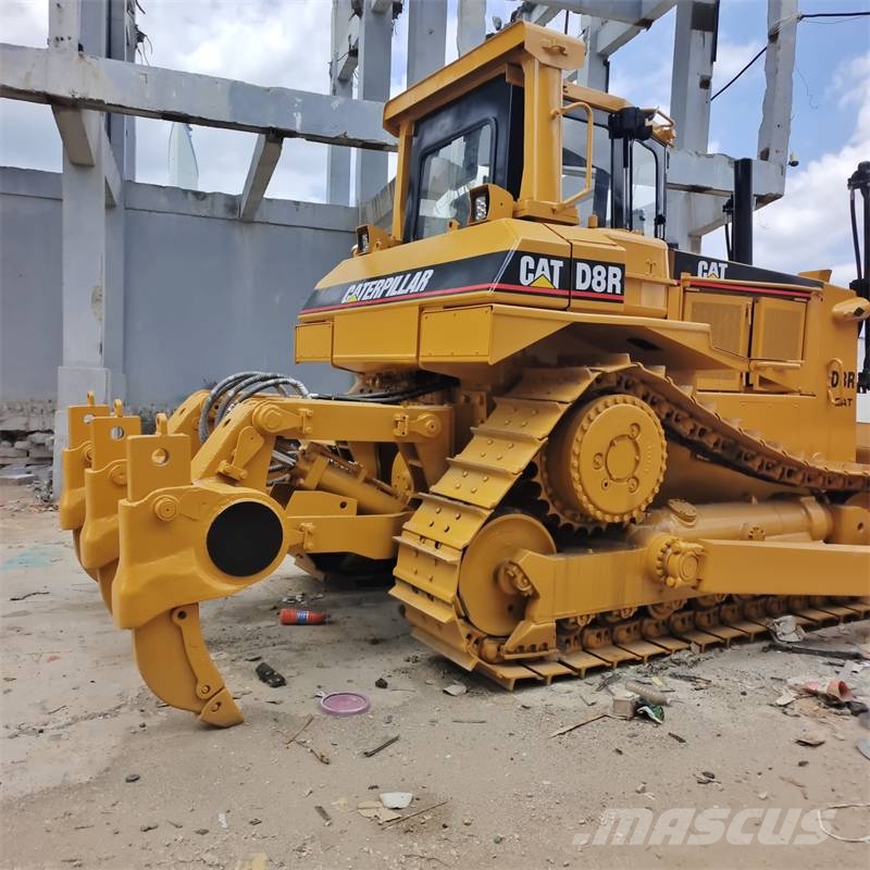 CAT D 8 R     Shanghai largest supplier بلدوزرات مجنزرة