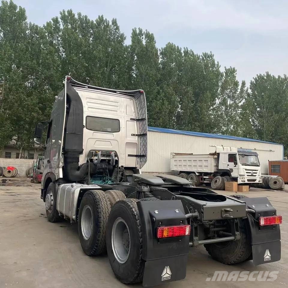 Howo A7 6x4 Vetopöytäautot