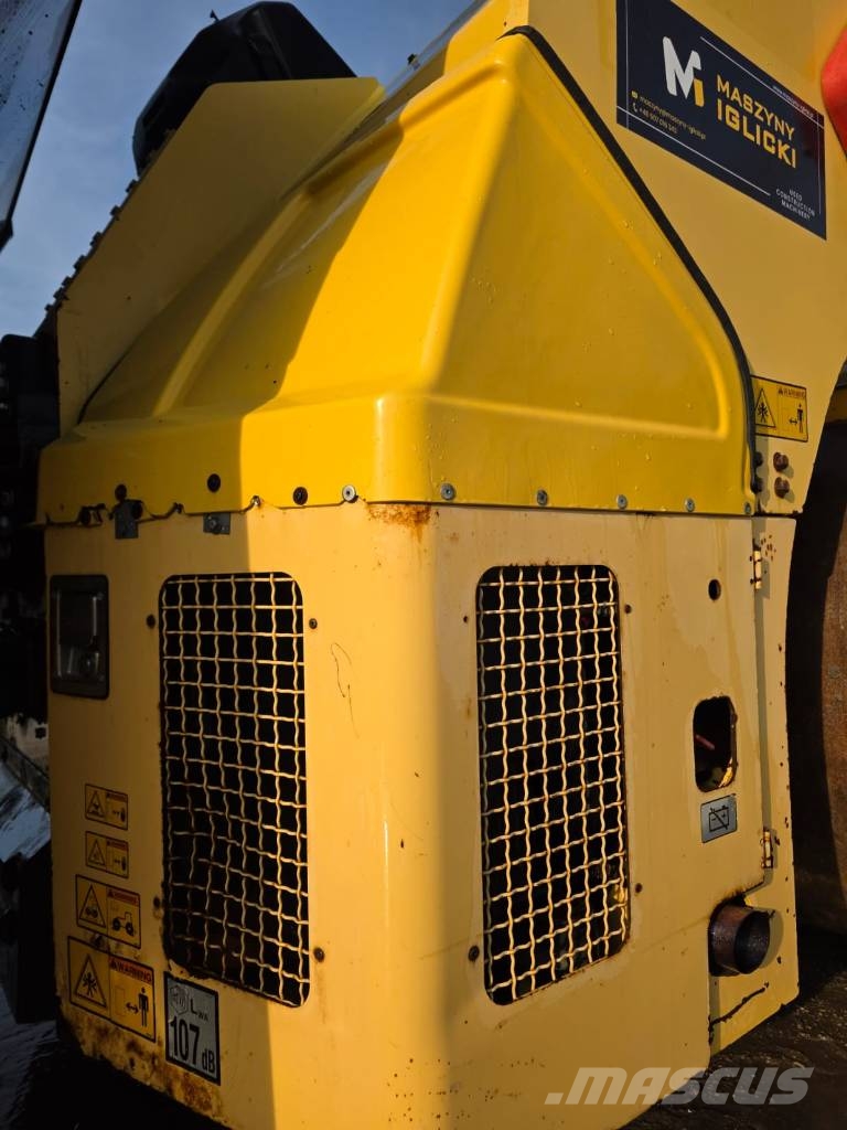 Dynapac CC 424 HF مداحل ثنائية الاسطوانة