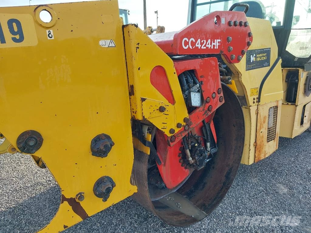 Dynapac CC 424 HF مداحل ثنائية الاسطوانة