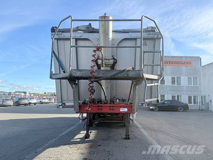 Kel-Berg Tipper / Kippauflieger 37 m3 Tipper semi-trailers