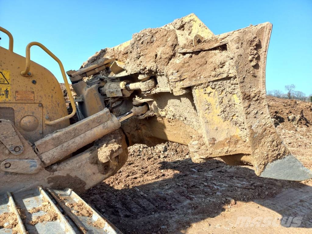 Komatsu D 61 PXi-24 lánctalpas dózerek