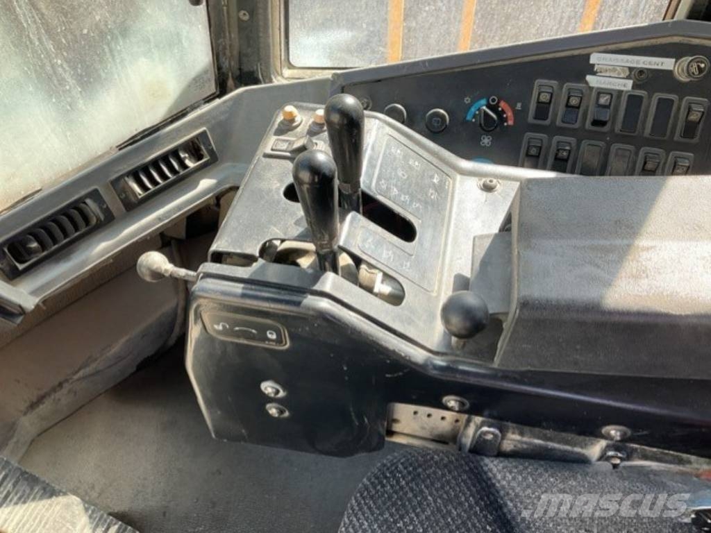 CAT 990 II Wielladers