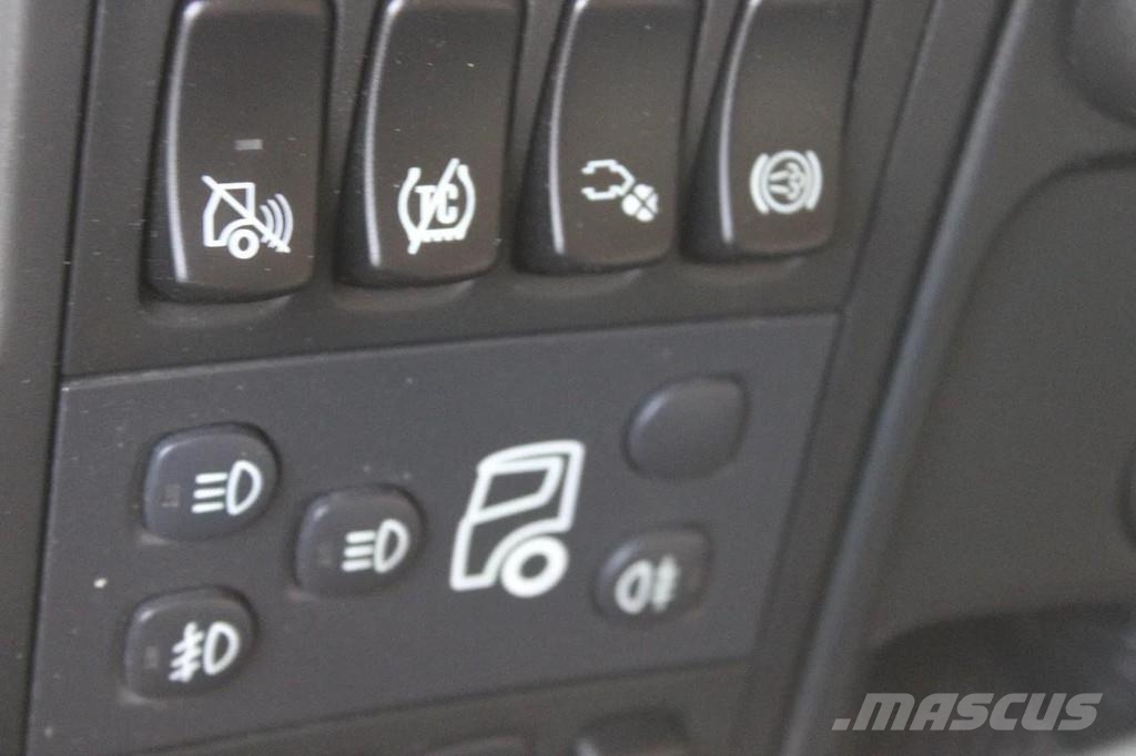 Scania P230 + thermo king + lift شاحنات بدرجة حرارة قابلة للضبط