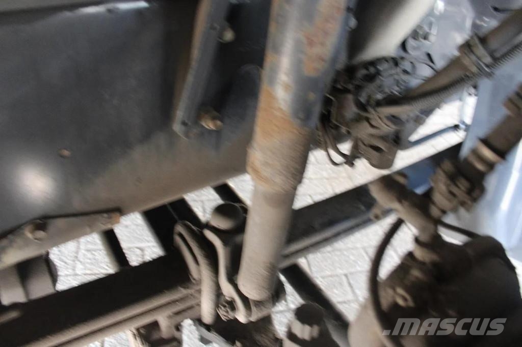 Scania P230 + thermo king + lift شاحنات بدرجة حرارة قابلة للضبط