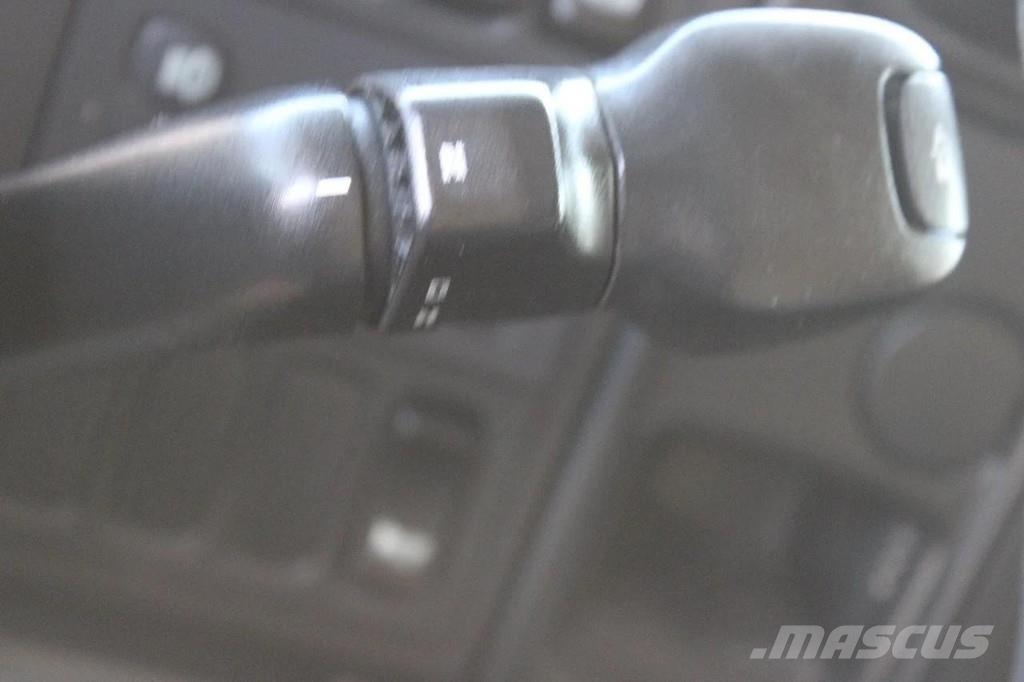 Scania P230 + thermo king + lift شاحنات بدرجة حرارة قابلة للضبط