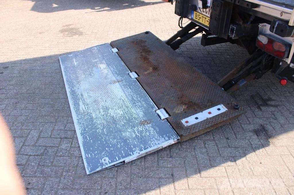 Scania P230 + thermo king + lift شاحنات بدرجة حرارة قابلة للضبط